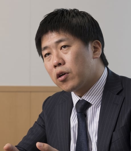 奥村 忠史氏
